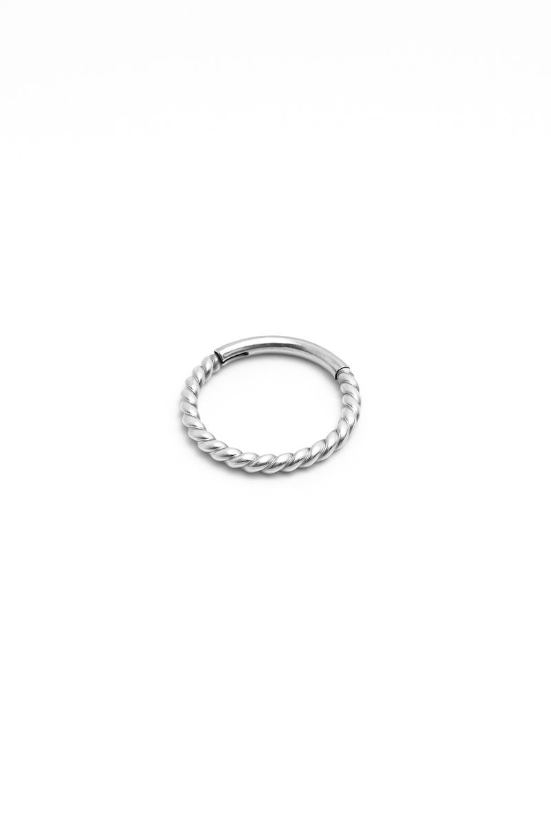 Piercing Ring twisted