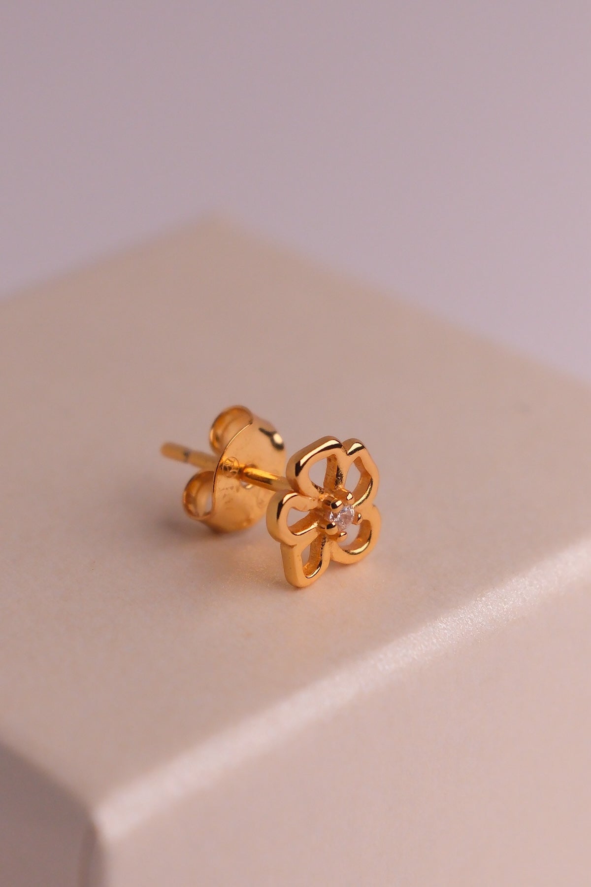 Puce Ohrstecker