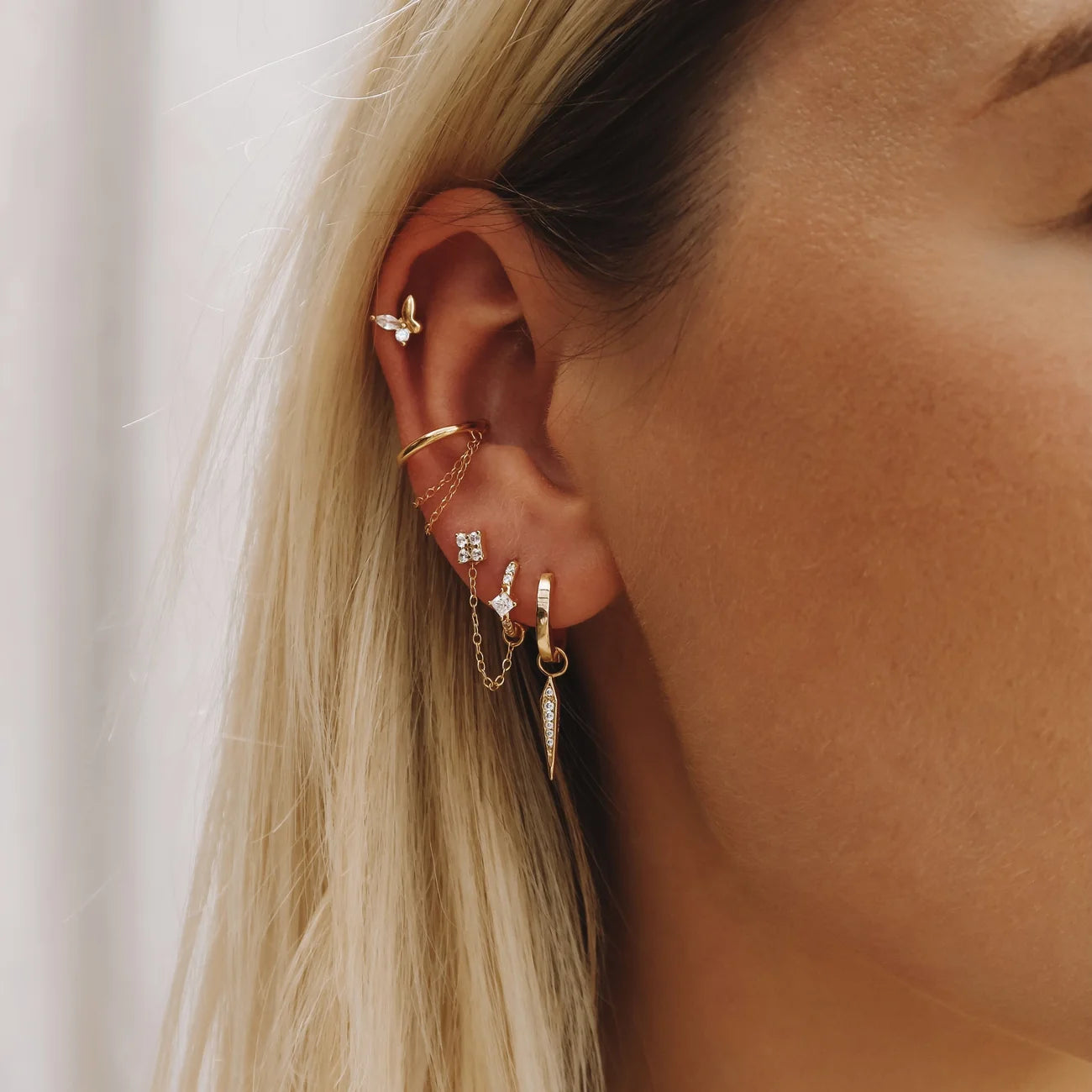 Elise Earcuff
