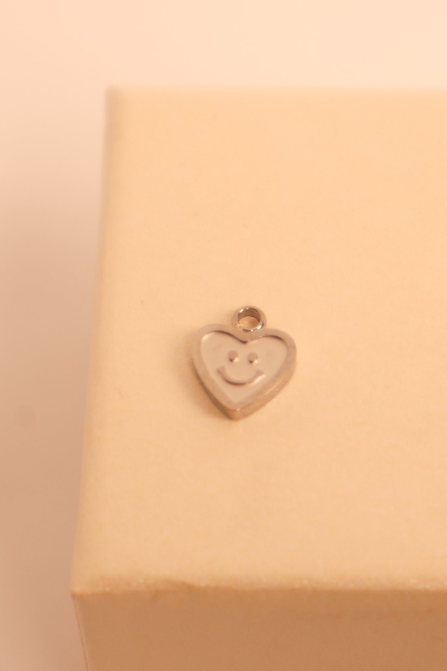 Herz smiley Charm
