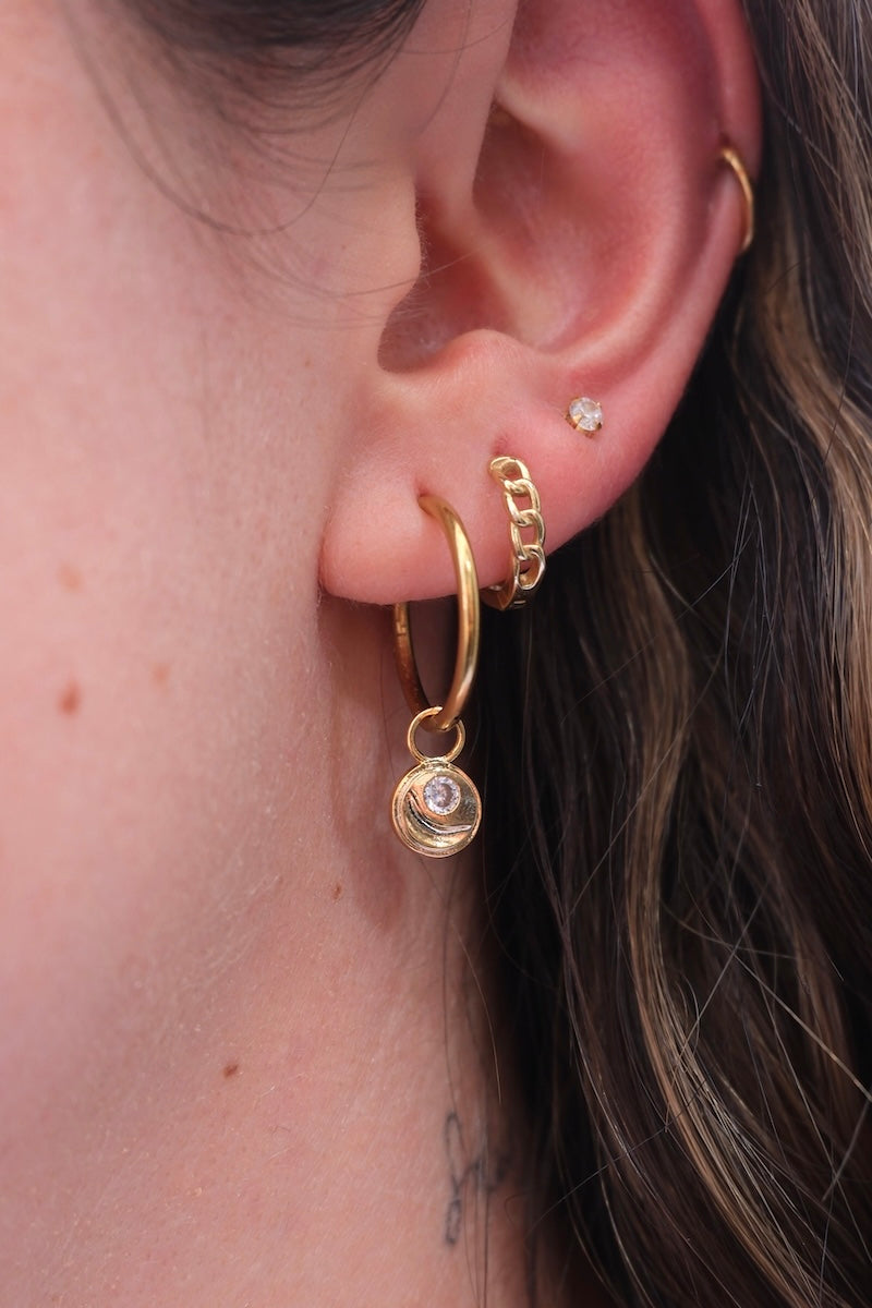 Auge Charm
