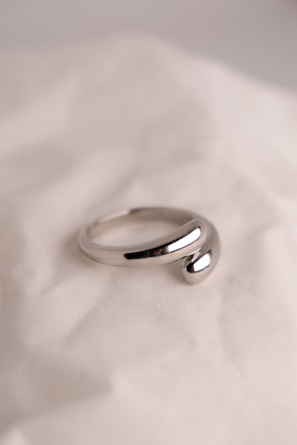 Hug Ring