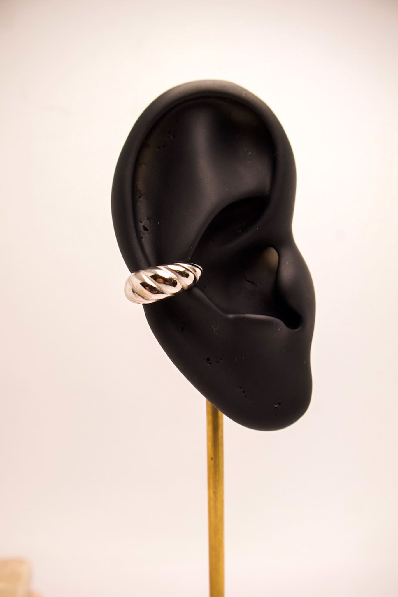 Croissant Earcuff