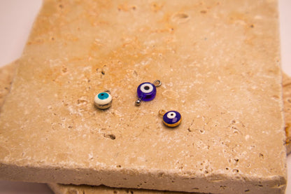 Auge Charm