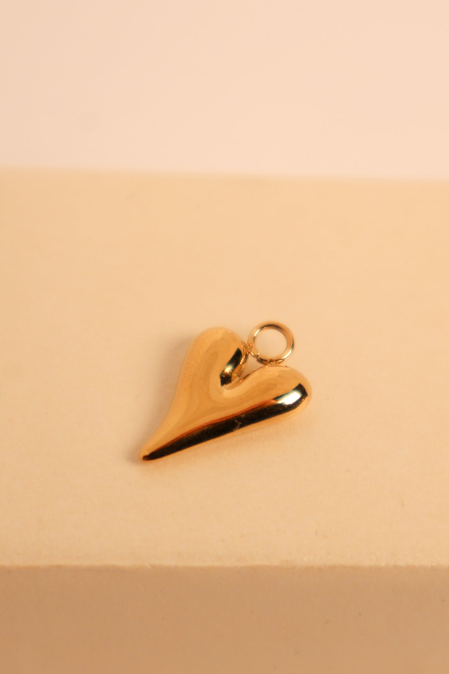 Flowy Heart Charm