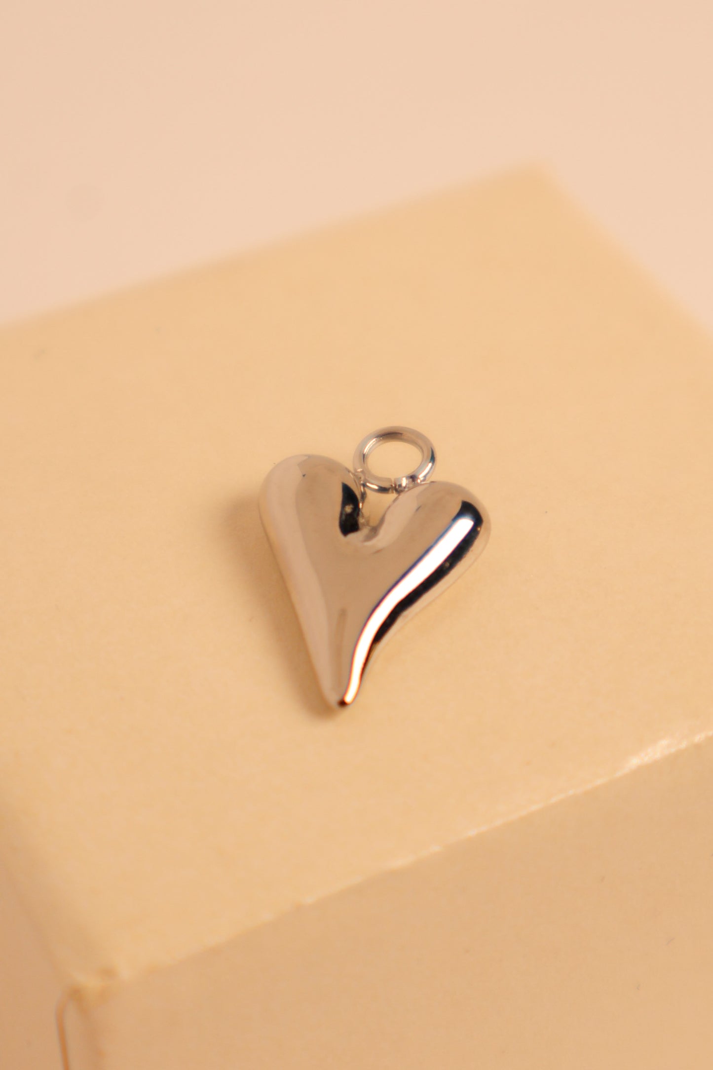 Flowy Heart Charm