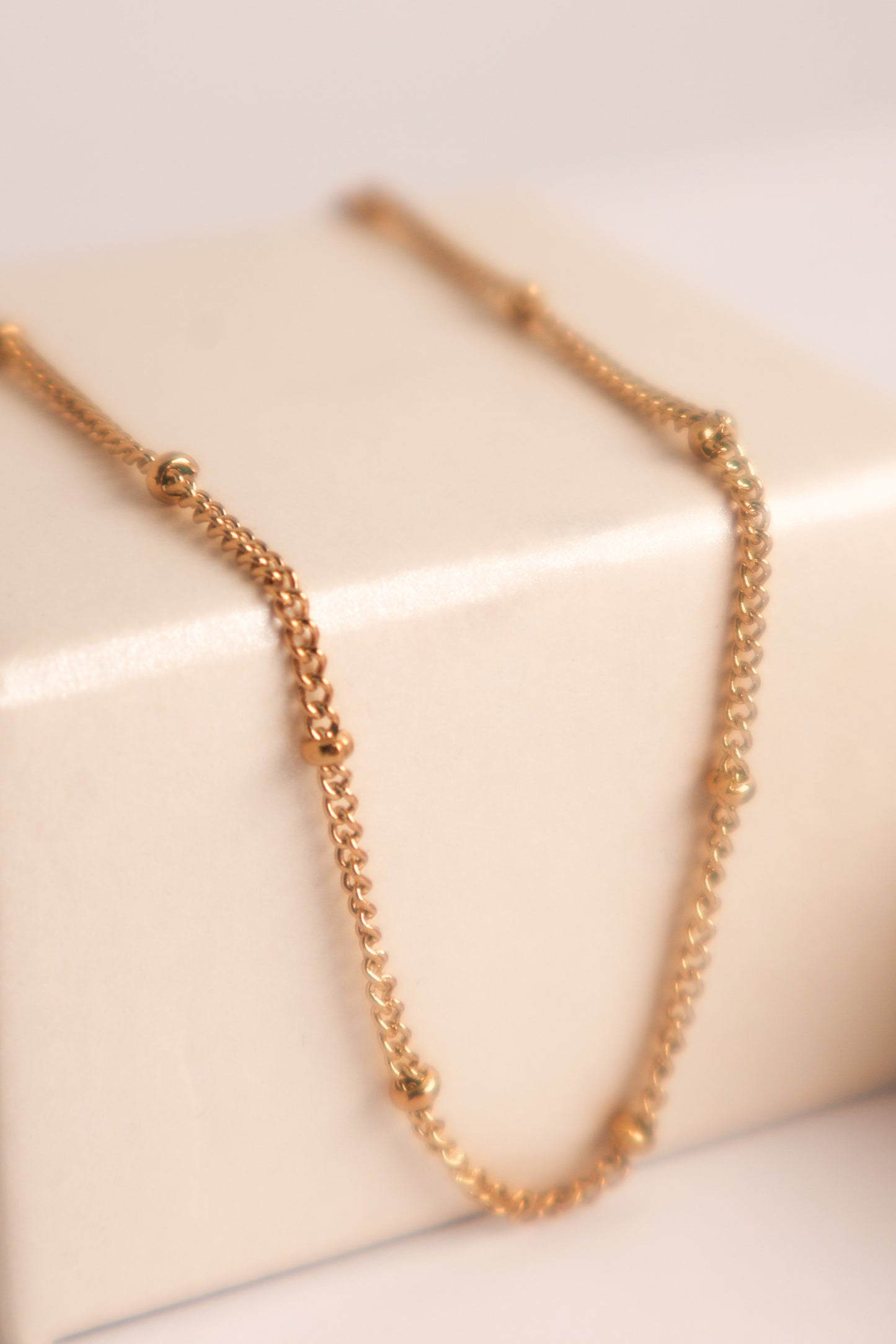 Dot Kette
