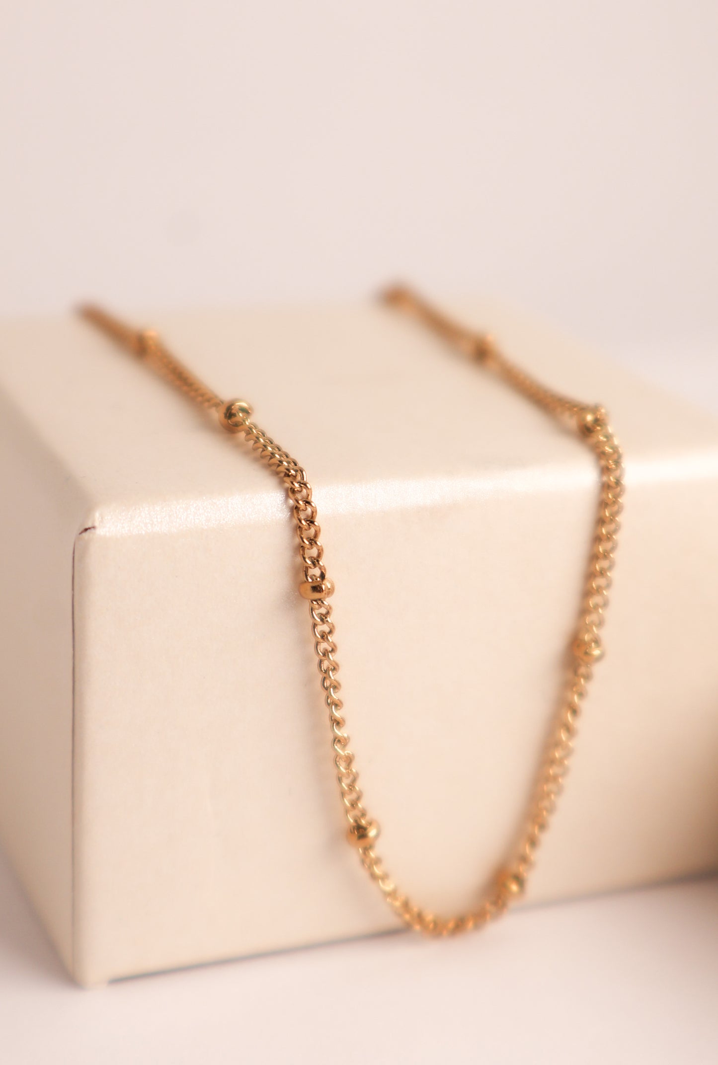 Dot Kette
