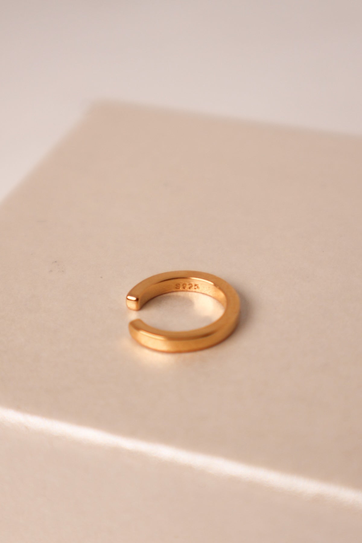Simple Thin Earcuff