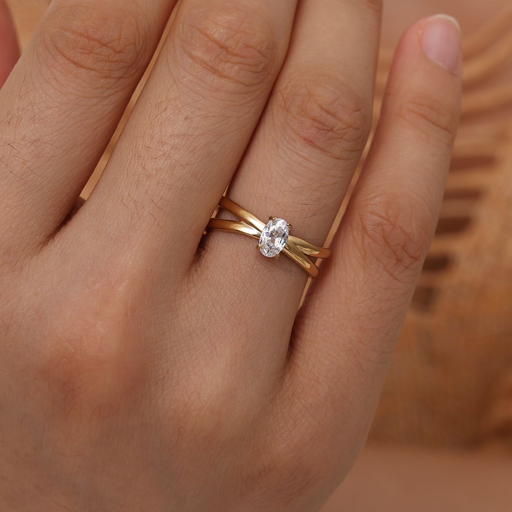 Oval Ring