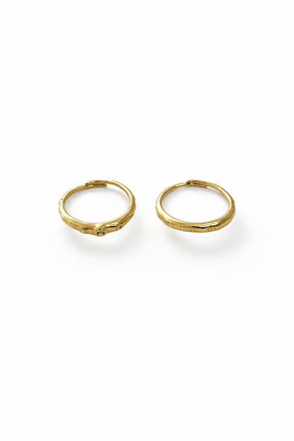 zwei feine gold ringe im Set 