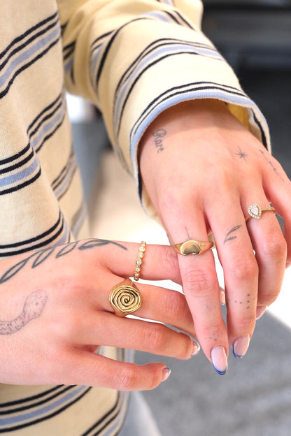 vier gold ringe kombiniert